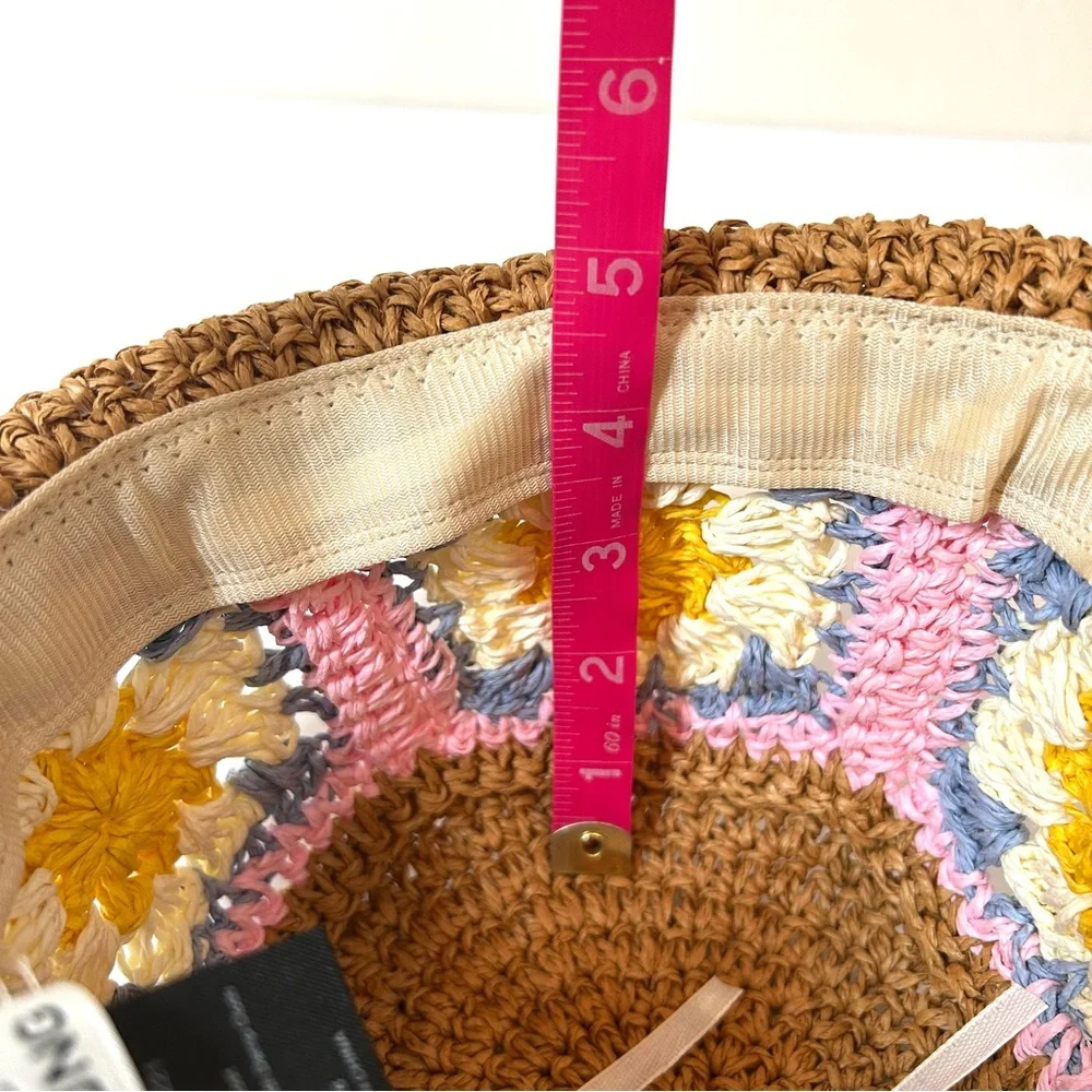 NWT DAVID and YOUNG Crochet Granny Square Straw Bucket Hat - Picture 13 of 14